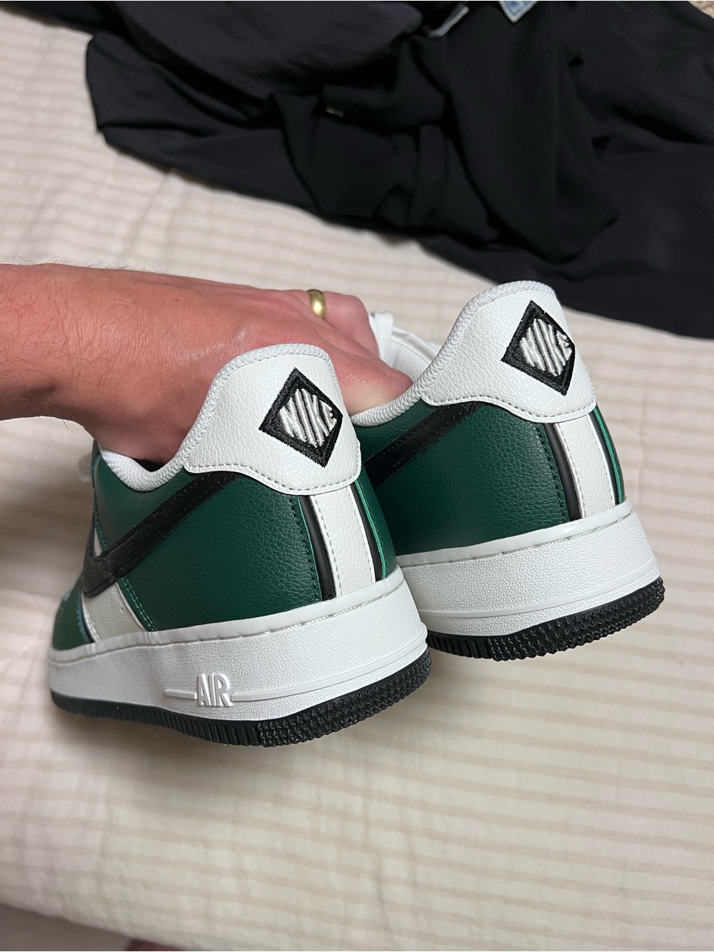 Nike Air Force 1 Sneakers in Green, White & Black *BRAND NEW* - Picture 3 of 3